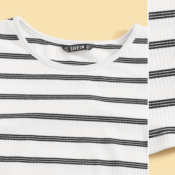 🖤 STRIPED RUFFLE SLEEVED CROP TOP🖤 - Picture 2 of 2